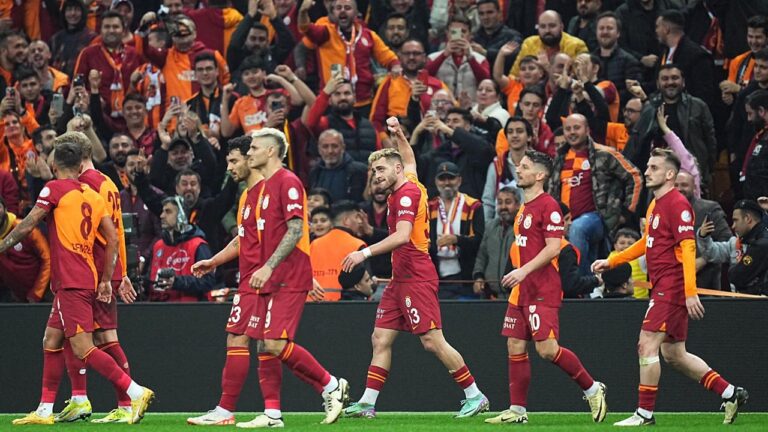 Galatasaray savunmasıyla öne çıkıyor – Son Dakika Haberleri
