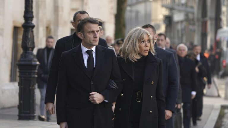 Fransa’nın ‘first lady’si Brigitte Macron’un masrafları devlete kaça mal oluyor?