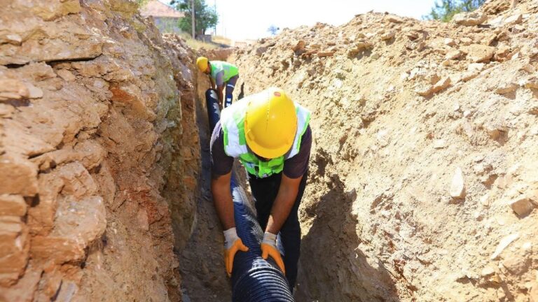 Denizli DESKİ Büyükşehir Belediyesi 1100 metrelik yeni kanalizasyon hattı inşa etti