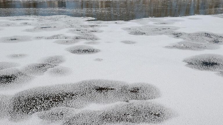 Türkiye'nin en soğuk yeri eksi 23 dereceyle Altınyayla oldu