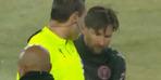 Oyun bitti, hakem Jersey'de Messi'ye sordu!